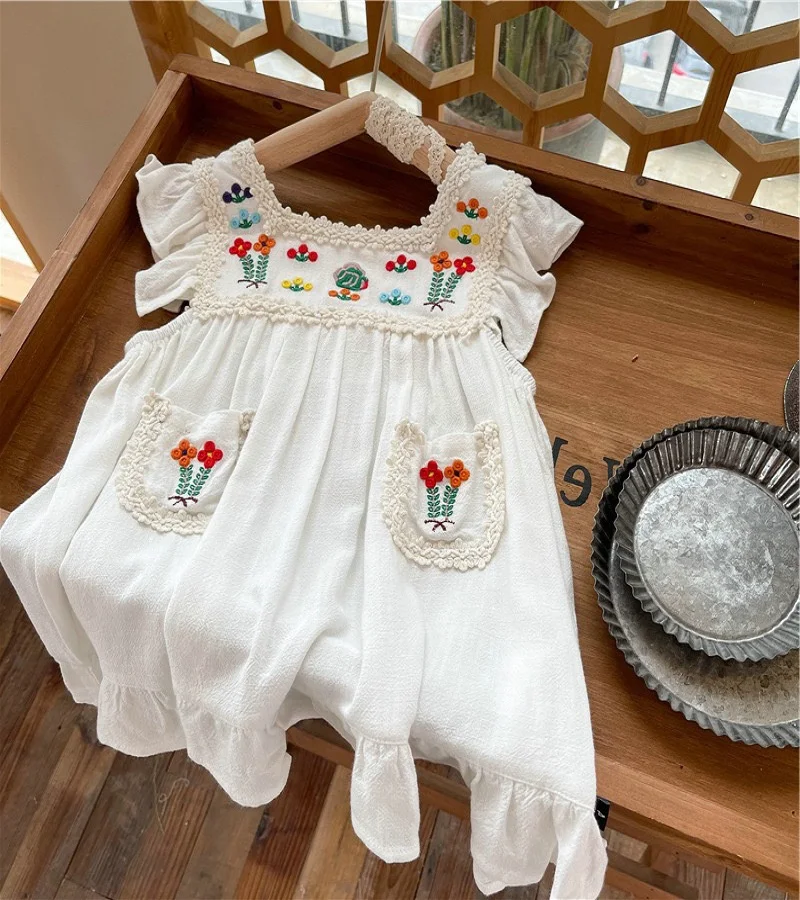 Baby Girls Cotton Dresses New Summer Flower Embroidery Lace Dress Toddler Kids Casual Flying Sleeve Princess Clothes 2-6Y, As picture
Baby Girls Cotton Dresses New Summer Flower Embroidery Lace Dress Toddler Kids Casual Flying Sleeve Princess Clothes 2-6Y, As picture