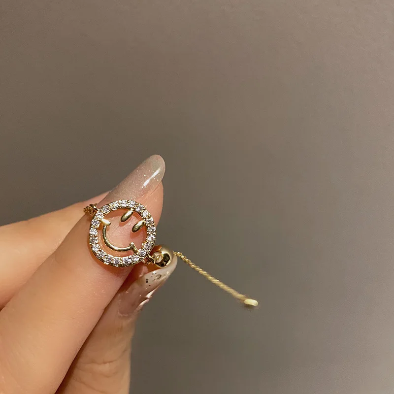 Gold Plated Shiny Cubic Zirconia Hollow Smiley Face RingThin Link Chain Adjustable Rings for Women Korean Minimalist Jewelry Hot, Gold/silver
Gold Plated Shiny Cubic Zirconia Hollow Smiley Face RingThin Link Chain Adjustable Rings for Women Korean Minimalist Jewelry Hot, Gold/silver