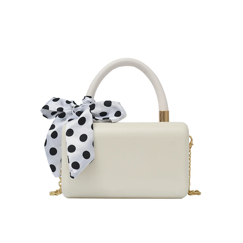 Autumn 2021 fashion new female fashion season bag simple and fresh large capacity, Picture
Autumn 2021 fashion new female fashion season bag simple and fresh large capacity, Picture