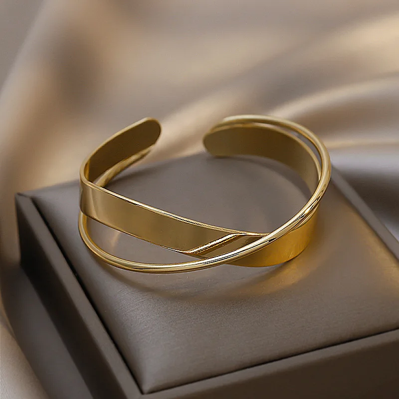 Fashionable temperament versatile irregular cross opening Bracelet classic simple women's jewelry titanium steel gilded accessor, Picture
Fashionable temperament versatile irregular cross opening Bracelet classic simple women's jewelry titanium steel gilded accessor, Picture
