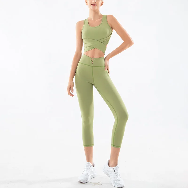 Custom Logo high quality fitness yoga clothes active wear Fitness gym wear women sets
Custom Logo high quality fitness yoga clothes active wear Fitness gym wear women sets