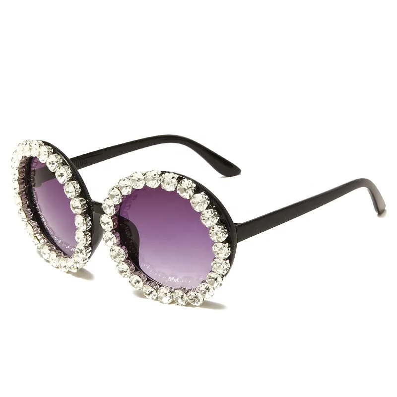 2021 good quality stone sunglasses, bling diamond sun glasses crystal women sunglasses trendy
2021 good quality stone sunglasses, bling diamond sun glasses crystal women sunglasses trendy