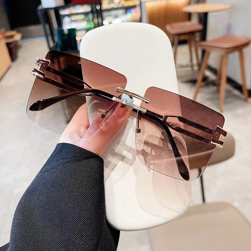 Lunette De Soleil Women Rimless Square Sunglasses UV Resistant Gradient Large Framed Metal Eyeglasses
Lunette De Soleil Women Rimless Square Sunglasses UV Resistant Gradient Large Framed Metal Eyeglasses