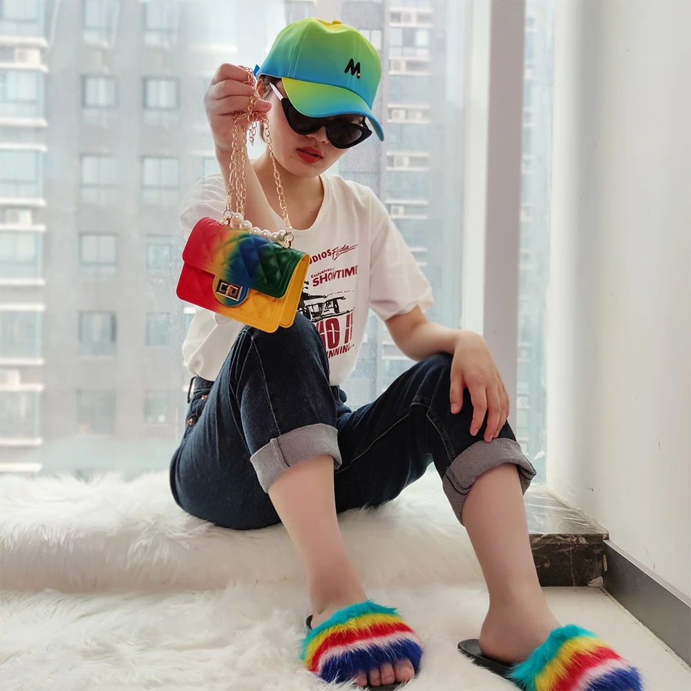 2021 Summer Small Cute Rainbow Messenger Fur Sandals and Bag Set Crossbody Mini Jelly Purse and Hat Set for Fashion Girls, Colors
2021 Summer Small Cute Rainbow Messenger Fur Sandals and Bag Set Crossbody Mini Jelly Purse and Hat Set for Fashion Girls, Colors