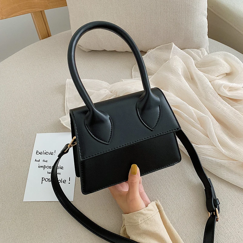 Women Mini Tote 2020 New Pattern Flip Messenger Crossbody Female Simple Shoulder Bag Small Square Lady Handbag
Women Mini Tote 2020 New Pattern Flip Messenger Crossbody Female Simple Shoulder Bag Small Square Lady Handbag