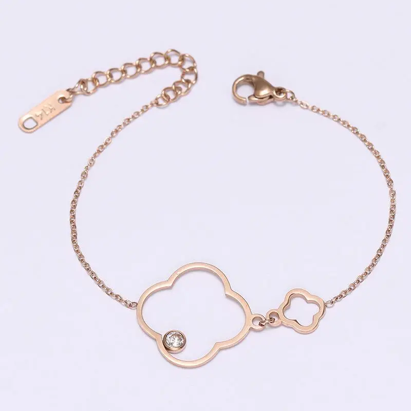 Non Tarnish Rose Gold Plated Double Hollow Clover Pendant Zircon Adjustable Chain Bracelet
Non Tarnish Rose Gold Plated Double Hollow Clover Pendant Zircon Adjustable Chain Bracelet