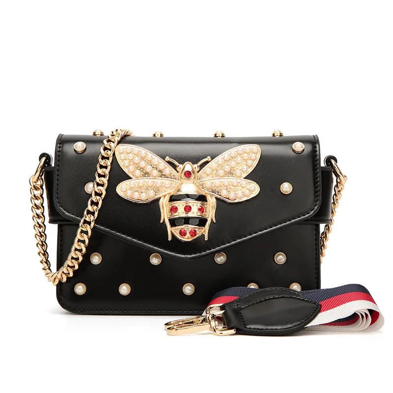202O new fashion one-shoulder diagonal cross hand small square bag chain bee pearl bag for women
202O new fashion one-shoulder diagonal cross hand small square bag chain bee pearl bag for women