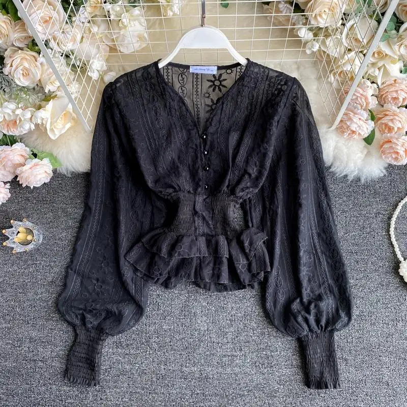 New Fashion Lace Blouses Spring Autumn Slim Waist Sexy Single-Breasted Embroidery V Necks Cropped Tops, Black/white/pink
New Fashion Lace Blouses Spring Autumn Slim Waist Sexy Single-Breasted Embroidery V Necks Cropped Tops, Black/white/pink