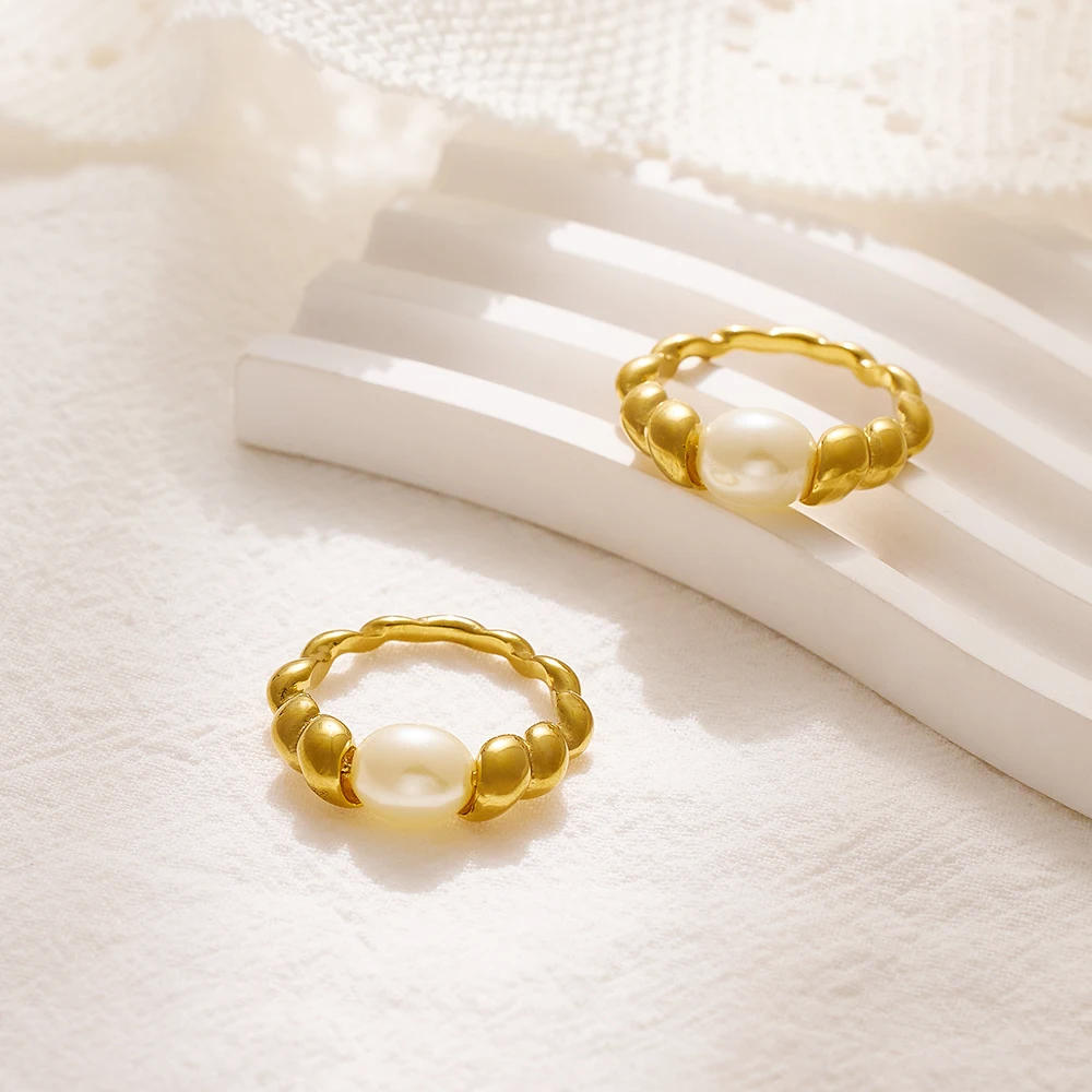 Luxury Waterproof 18K Gold Pvd Plated Chunky Twist Rope Chain Stainless Steel Ring Fashion Pearl Finger Ring For Women Jewelry
Luxury Waterproof 18K Gold Pvd Plated Chunky Twist Rope Chain Stainless Steel Ring Fashion Pearl Finger Ring For Women Jewelry