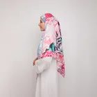 Printed Muslim Woman Hijab with Custom Design