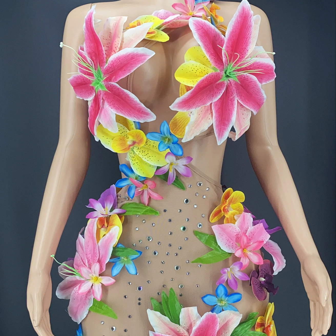 Flower dress Sexy Mesh See Through Evening Costume Hollow Waist Dress Performance Dance Show Celebrate Outfit
Flower dress Sexy Mesh See Through Evening Costume Hollow Waist Dress Performance Dance Show Celebrate Outfit
