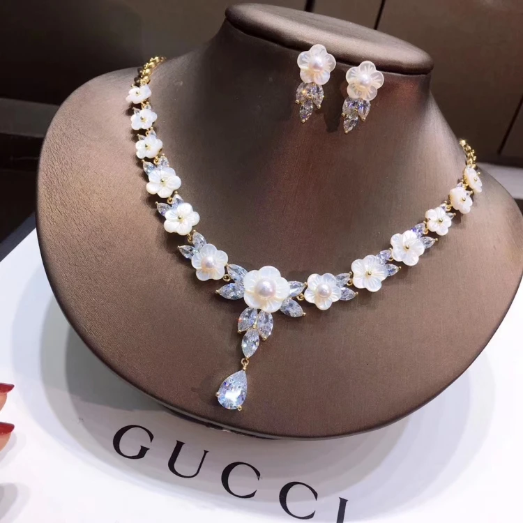 Wholesale pearls jewelry sets Real Freshwater pearls jewelry set multi layer pearls Necklace and earrings set, Gold
Wholesale pearls jewelry sets Real Freshwater pearls jewelry set multi layer pearls Necklace and earrings set, Gold
