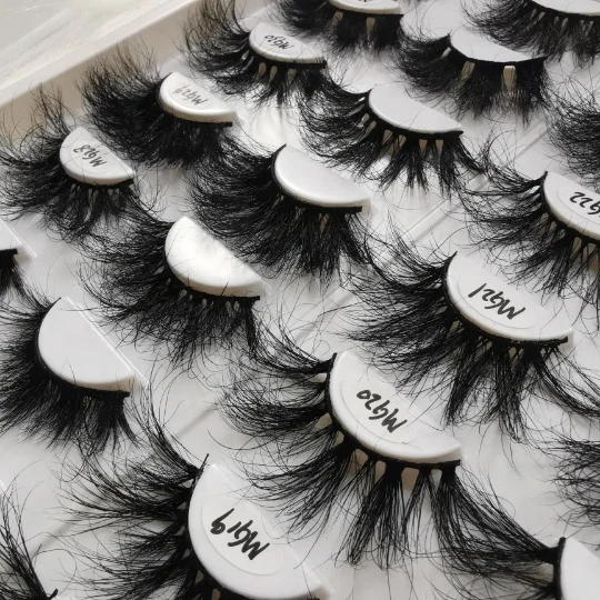 Wholesale Vendors False Eyelash Custom Packaging Box 25mm mink lashes, Natural black
Wholesale Vendors False Eyelash Custom Packaging Box 25mm mink lashes, Natural black