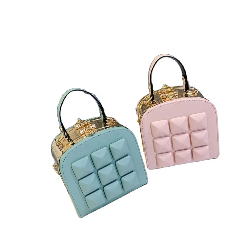 luxury Female Travel Cross Body Bag metal square chain box bag lady pu leather handbags for women, Customizable
luxury Female Travel Cross Body Bag metal square chain box bag lady pu leather handbags for women, Customizable