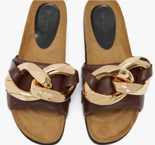 2021 New summer beach slippers platform metal buckle casual shoes women's casual flip flop sandals
2021 New summer beach slippers platform metal buckle casual shoes women's casual flip flop sandals