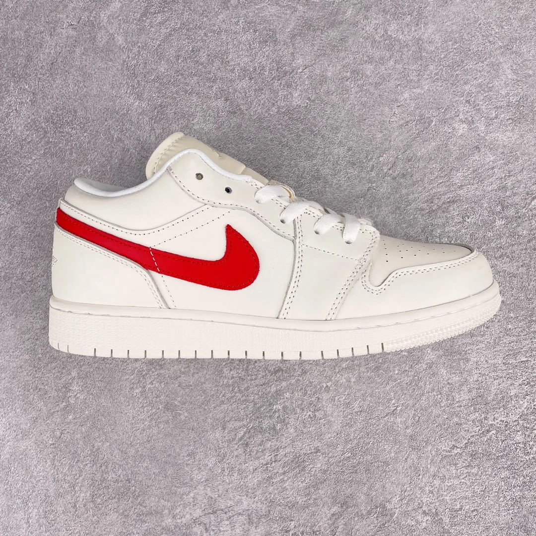High Quality Running Style Shoes University Red Nike Air Jordan 1 Low Sneaker for Unisex
High Quality Running Style Shoes University Red Nike Air Jordan 1 Low Sneaker for Unisex