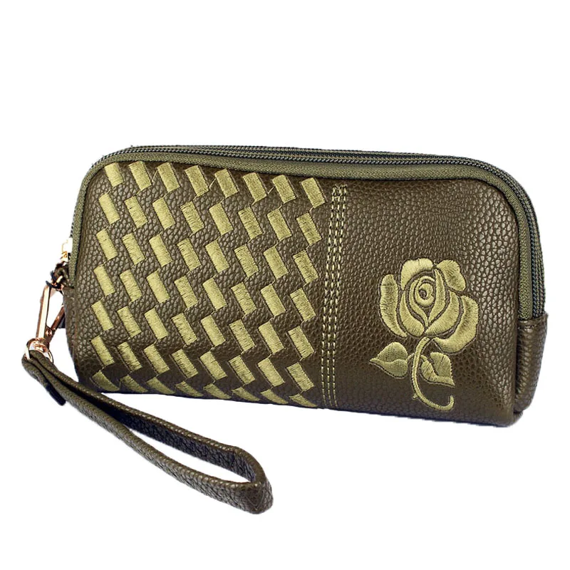 Women's Multifunctional Large Capacity PU Leather Mid Length Embroidered Lotus Retro Phone Bag Wallet Clutch
Women's Multifunctional Large Capacity PU Leather Mid Length Embroidered Lotus Retro Phone Bag Wallet Clutch
