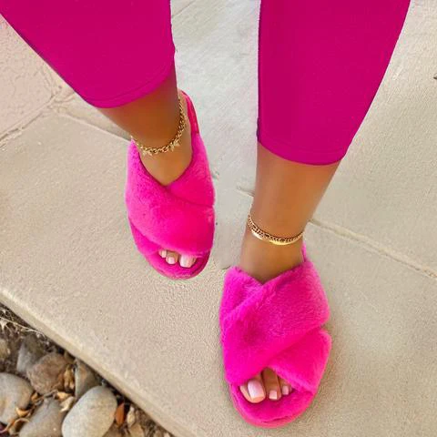 New Trend Slippers With Fur Slides women slipper girls slide lady fashion women sandals 
New Trend Slippers With Fur Slides women slipper girls slide lady fashion women sandals