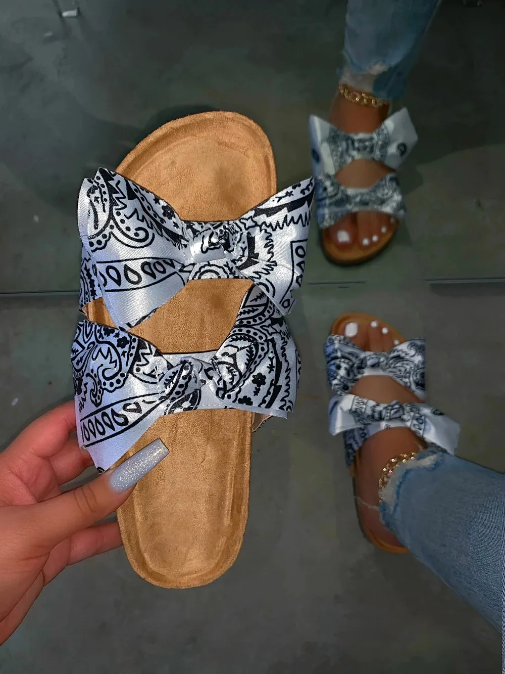 slippers (4).jpg