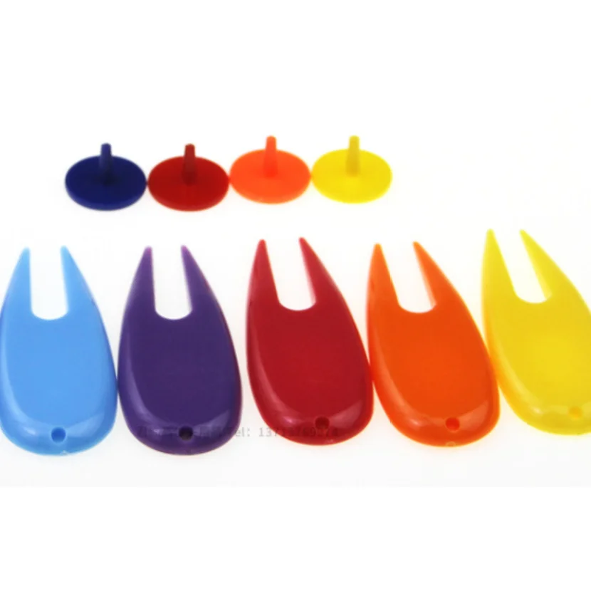 Wholesales assorted plastic golf pitch fork with ball marker
Wholesales assorted plastic golf pitch fork with ball marker