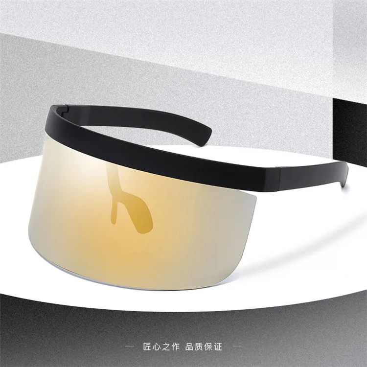 One-piece large lens anti-peeping and anti-foaming protective sunglasses Fashion outdoor anti-ultraviolet sunglasses, Picture shows
One-piece large lens anti-peeping and anti-foaming protective sunglasses Fashion outdoor anti-ultraviolet sunglasses, Picture shows