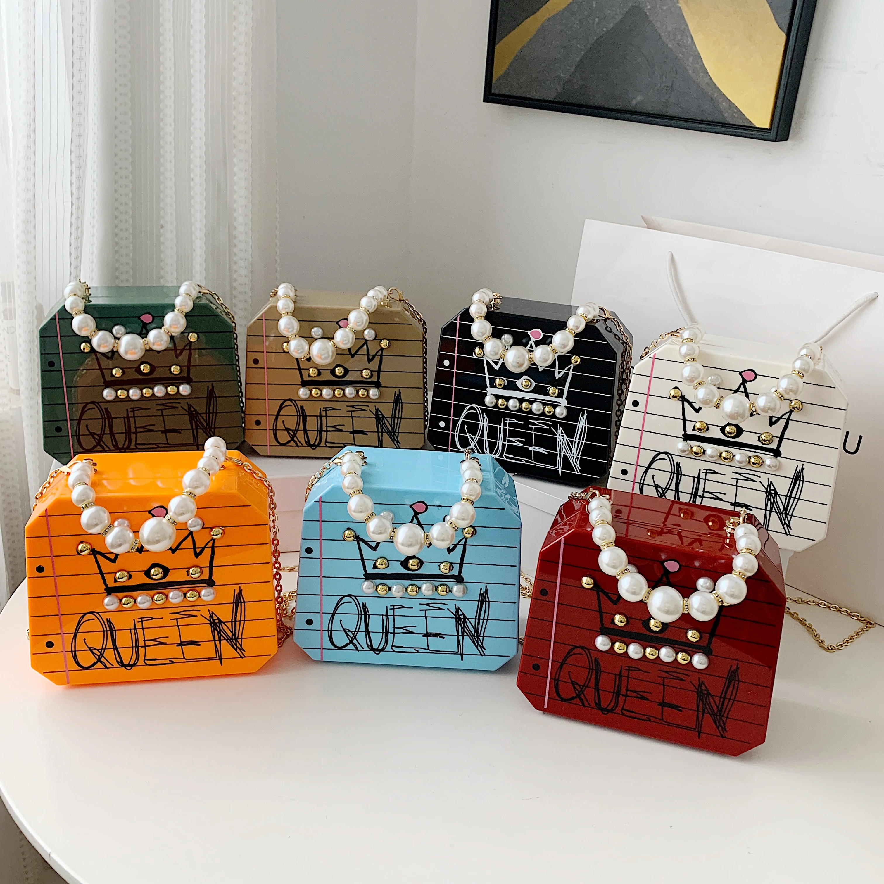 Sac a main handbag 2021 fashion summer pvc female handbags luxury designer graffiti mini handbags for women
Sac a main handbag 2021 fashion summer pvc female handbags luxury designer graffiti mini handbags for women