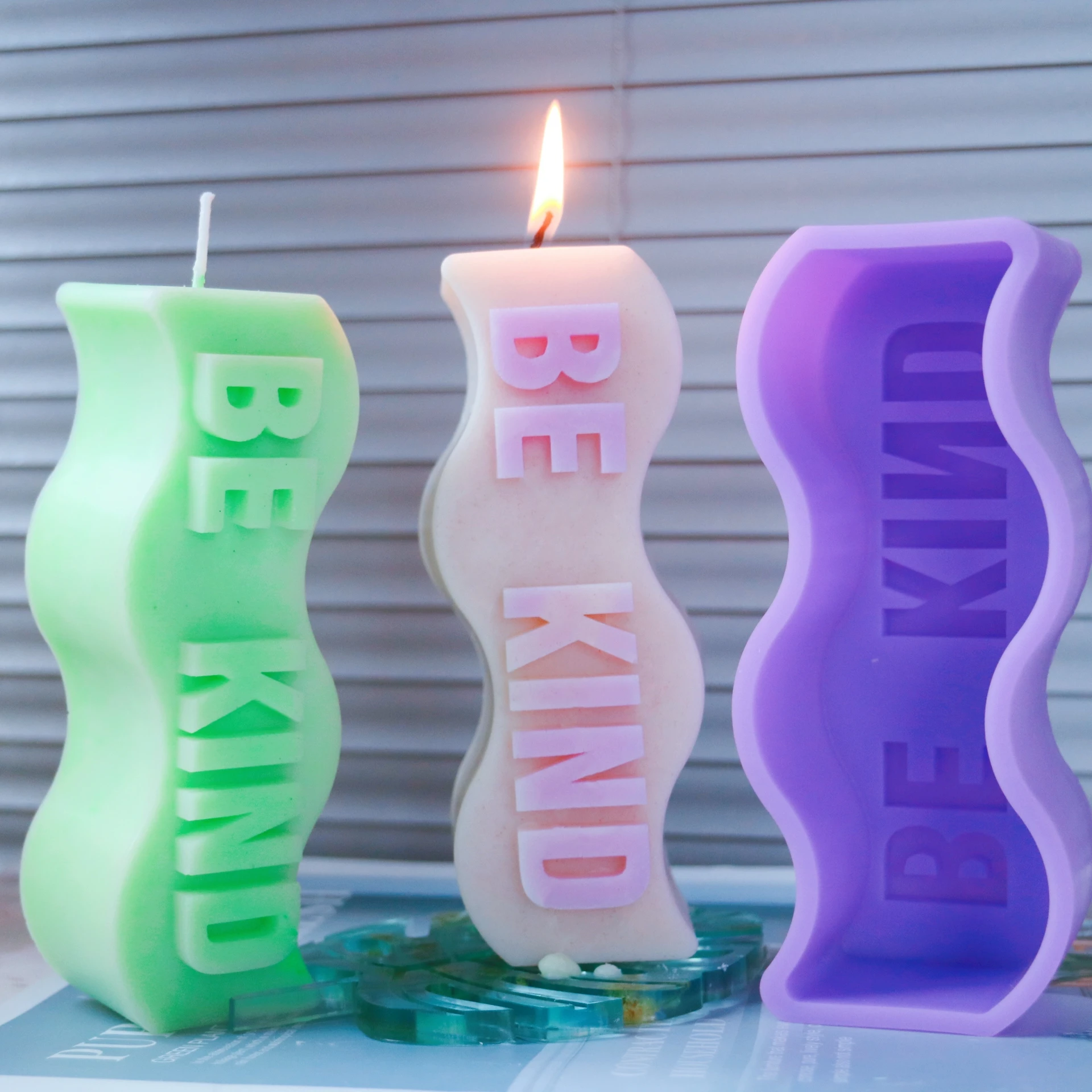 LOVE'N LV370L Squiggle Unique Waving Shape Kawaii Candle Silicone Mould Rectangle Wave Letter Candle Mold
LOVE'N LV370L Squiggle Unique Waving Shape Kawaii Candle Silicone Mould Rectangle Wave Letter Candle Mold