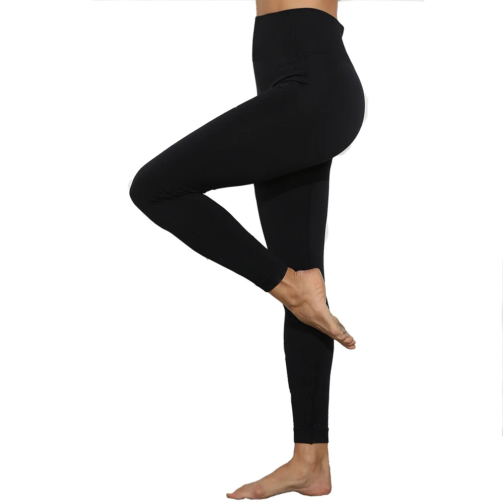 Custom logo yoga gym leggings for women Knitted moisture wicking fitness pants Pure color tight hip yoga pants
Custom logo yoga gym leggings for women Knitted moisture wicking fitness pants Pure color tight hip yoga pants