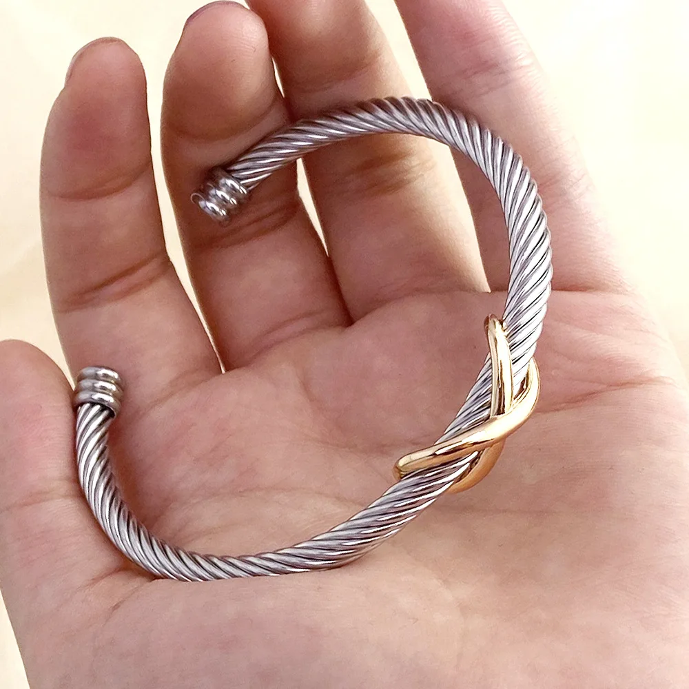 Lateefah OEM 63mm Stainless Steel Wire Thread Two-color Bracelet C-shaped Bangle For Men
Lateefah OEM 63mm Stainless Steel Wire Thread Two-color Bracelet C-shaped Bangle For Men