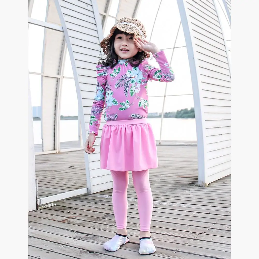 Korean style flowers long sleeve little girls swimwear ultraviolet-proof swimsuit, Pink
Korean style flowers long sleeve little girls swimwear ultraviolet-proof swimsuit, Pink