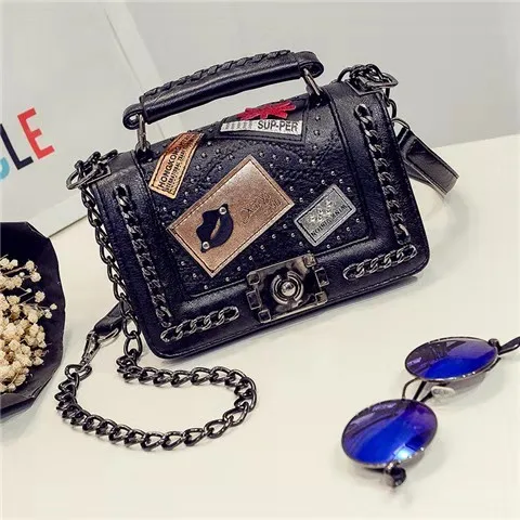 2021 luxury handbags women handbags designer crossbody bag women, Black,red,brown and customzied
2021 luxury handbags women handbags designer crossbody bag women, Black,red,brown and customzied