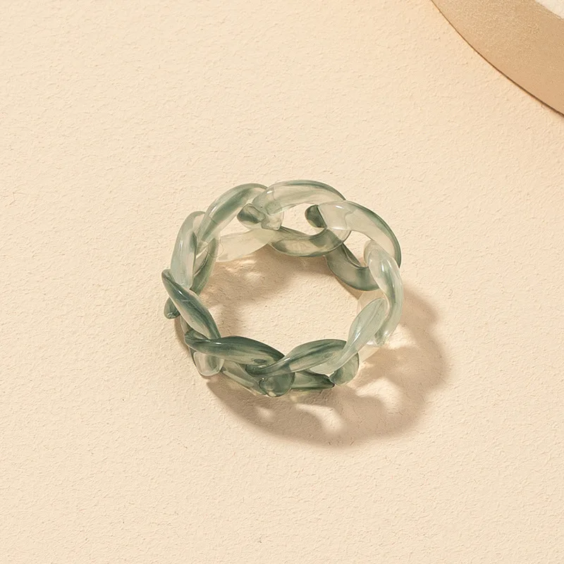 2021 New Design Green Resin Acrylic Link Chain Finger Ring Twisted Link Chain Clear Leopard Printed Acrylic Band Ring
2021 New Design Green Resin Acrylic Link Chain Finger Ring Twisted Link Chain Clear Leopard Printed Acrylic Band Ring