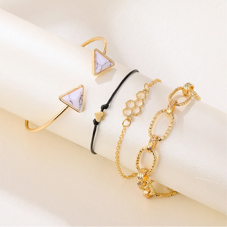 New Pattern Delicate Alloy Bracelet Beautiful Heart Bracelet Fine Gold Link Bracelet For Woman
New Pattern Delicate Alloy Bracelet Beautiful Heart Bracelet Fine Gold Link Bracelet For Woman