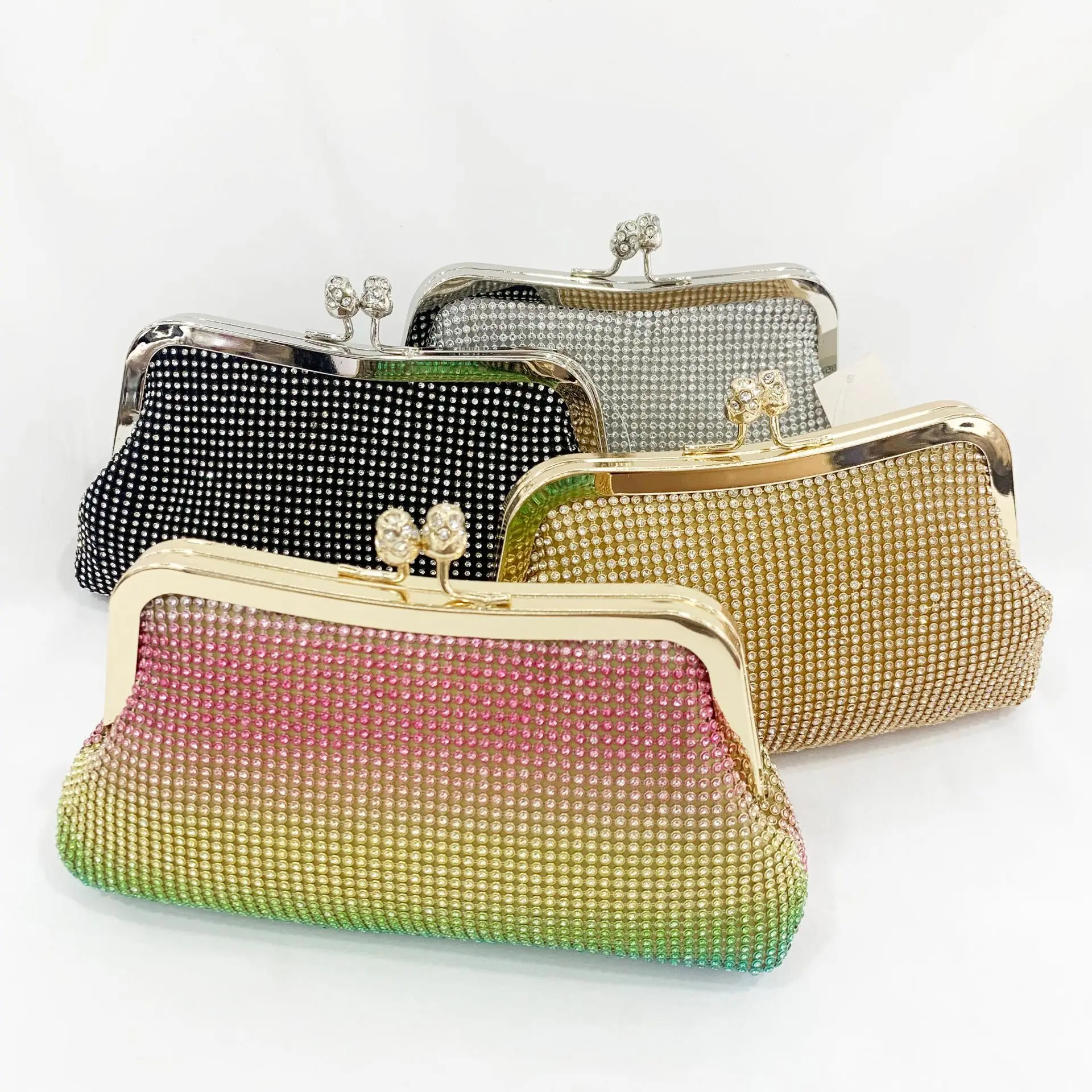 Metal Rhinestone Dinner Bag Rainbow Gradient Chain Evening Dress Bag High-End Bridal Clutch Party Bag, 4 colors
Metal Rhinestone Dinner Bag Rainbow Gradient Chain Evening Dress Bag High-End Bridal Clutch Party Bag, 4 colors