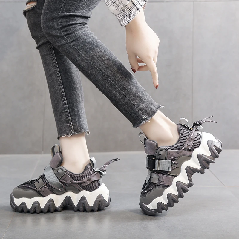 block heel fashion sneaker woman 2020 luxury buckle strap street wear platform walking shoes for women and ladies
block heel fashion sneaker woman 2020 luxury buckle strap street wear platform walking shoes for women and ladies