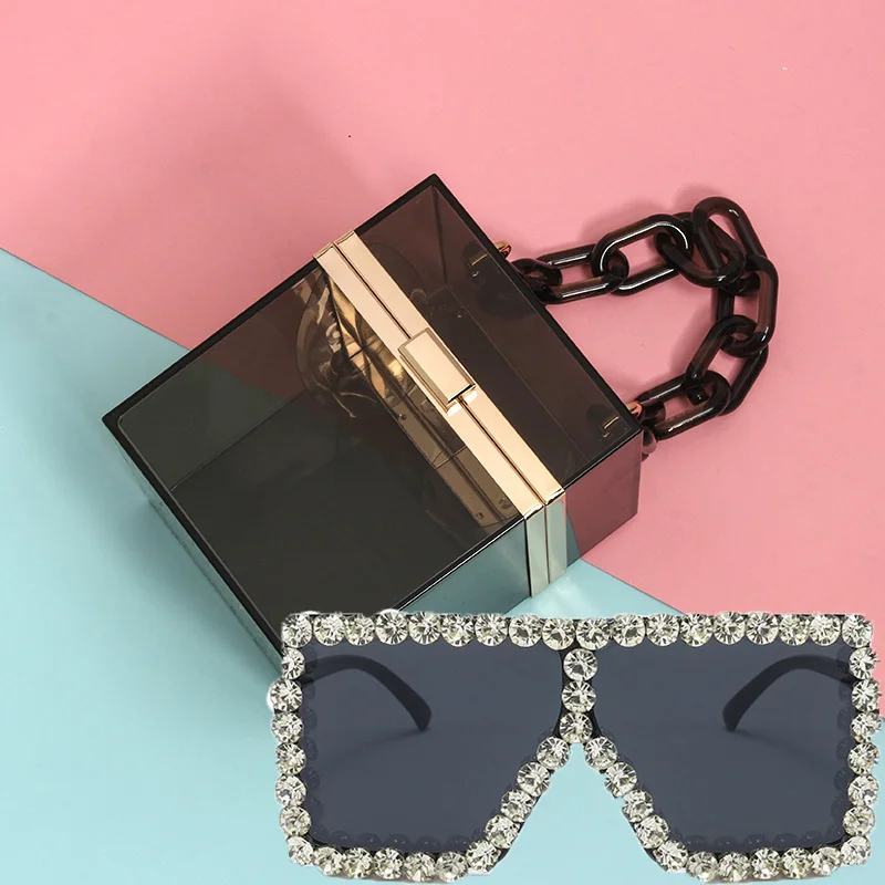 Wholesale New 2021 Clear Clutch Bag Women Purses and Handbags with Matching Sunglasses Set
Wholesale New 2021 Clear Clutch Bag Women Purses and Handbags with Matching Sunglasses Set
