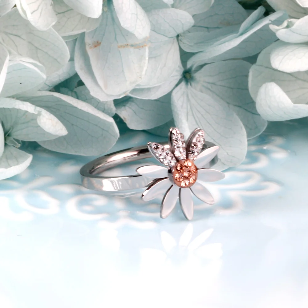 Trendy Romantic Exquisite Flower 18K Gold Plated Beads Jewelry Stainless Steel Ring For Women Girls
Trendy Romantic Exquisite Flower 18K Gold Plated Beads Jewelry Stainless Steel Ring For Women Girls