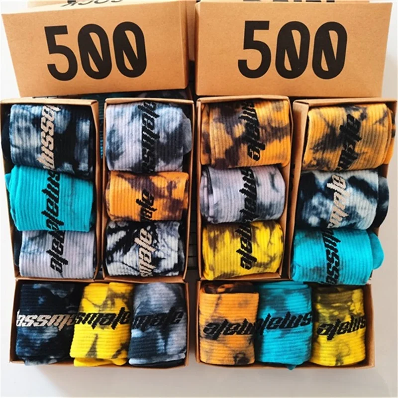 Olian high quality Tie dye yeezy 350V2 gift box socks Europe and the United States 500 Tie dye brand calabasas socks, 5 colors available
Olian high quality Tie dye yeezy 350V2 gift box socks Europe and the United States 500 Tie dye brand calabasas socks, 5 colors available