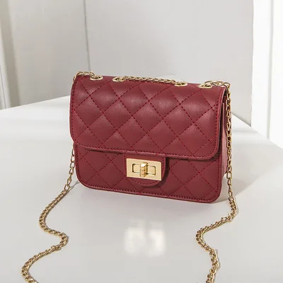 Drop shipping cheap price Korean red bag embroidery thread Lingge lock chain mini crossbody women messenger bags, Pink and red
Drop shipping cheap price Korean red bag embroidery thread Lingge lock chain mini crossbody women messenger bags, Pink and red