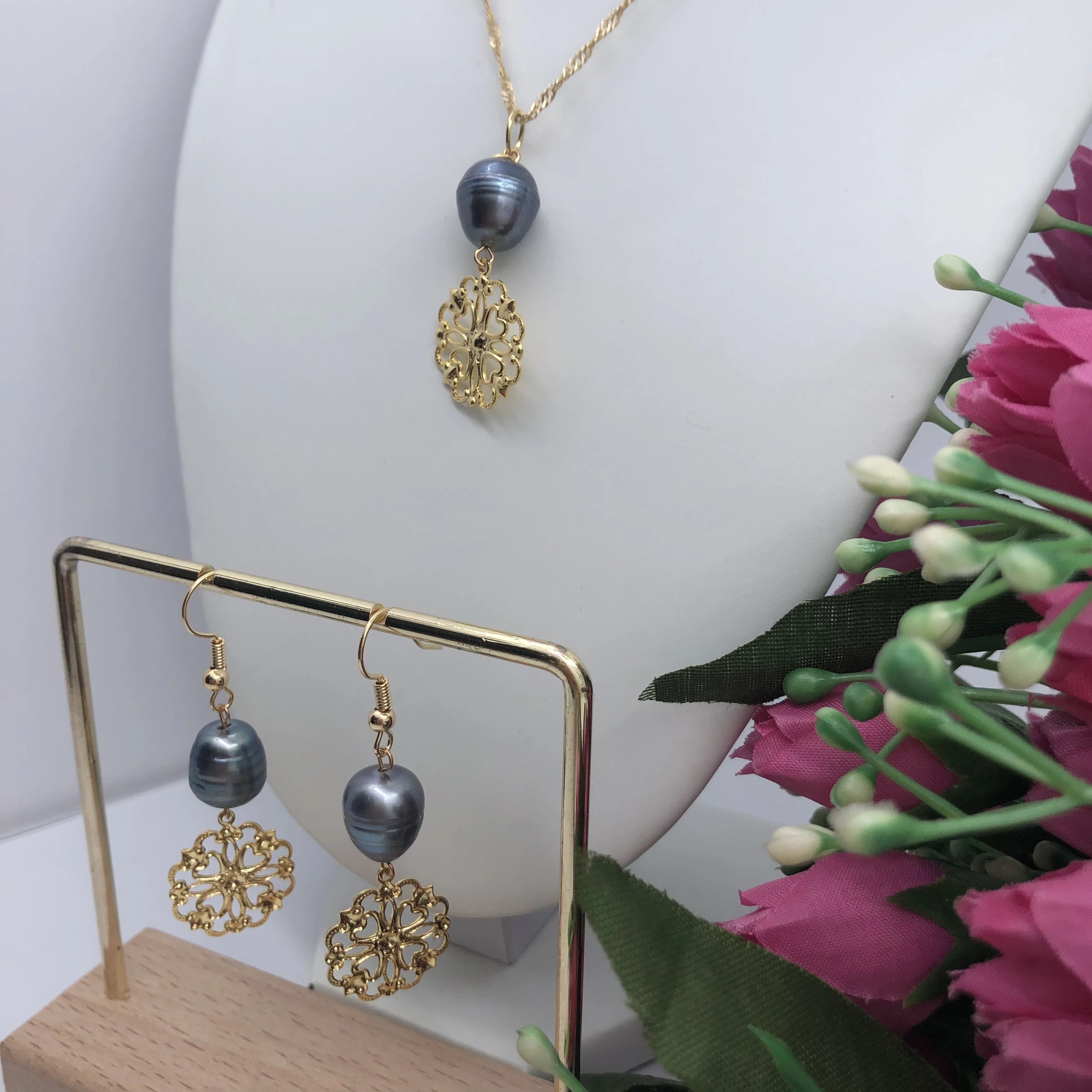 #New design# ladies custom hawaiian pearl fashion flower jewelry set 14k gold necklace wholesale
#New design# ladies custom hawaiian pearl fashion flower jewelry set 14k gold necklace wholesale