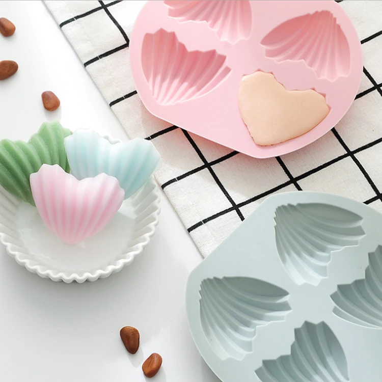 4-piece heart-shaped Madeleine Cake Mold Bakery family love Silicone free mold silicon mold
4-piece heart-shaped Madeleine Cake Mold Bakery family love Silicone free mold silicon mold