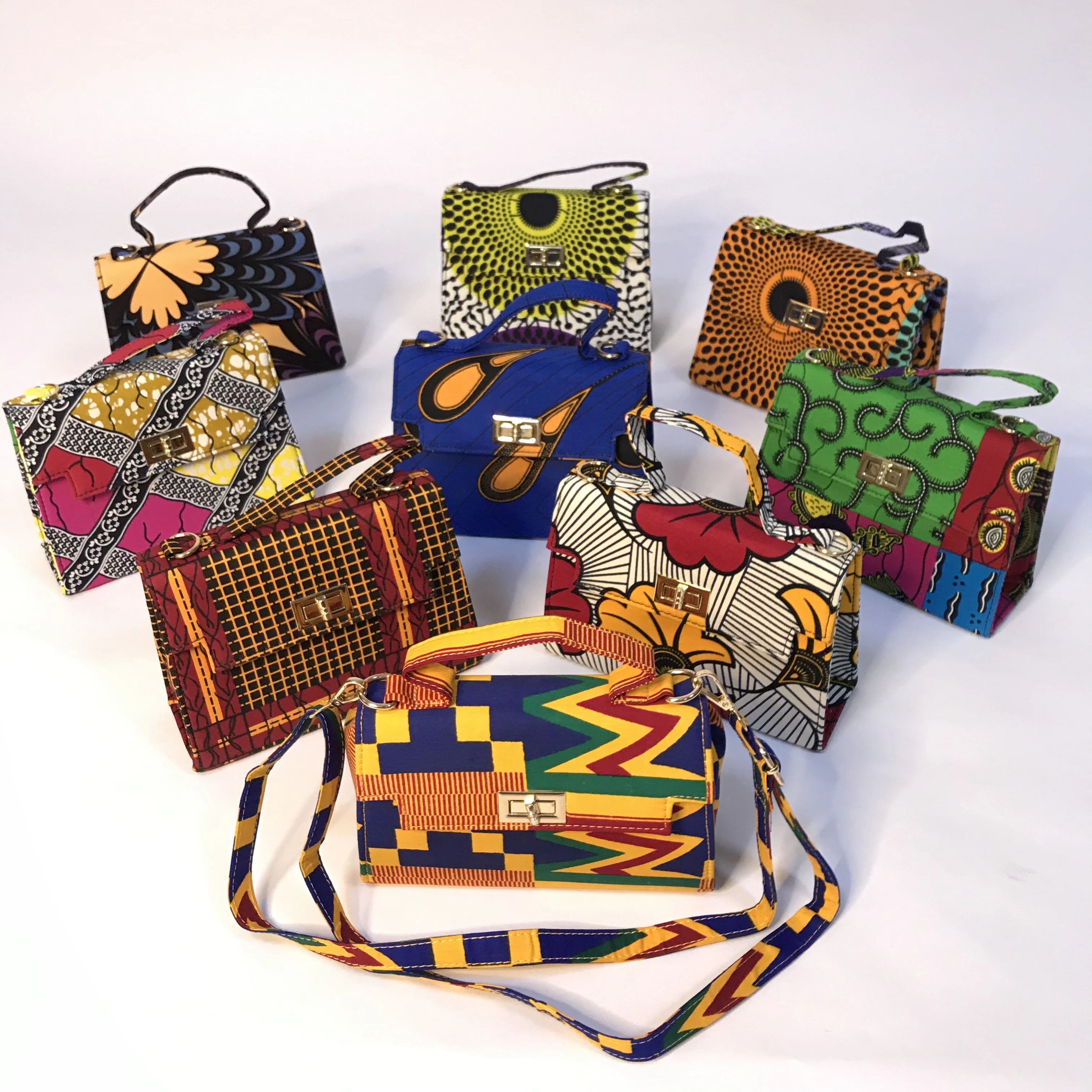 Stylish Women African Print Cross Body Bags Button For Casual Shopping Ladies Portable Purses Ankara Pattern Tote Bags, As pictures
Stylish Women African Print Cross Body Bags Button For Casual Shopping Ladies Portable Purses Ankara Pattern Tote Bags, As pictures
