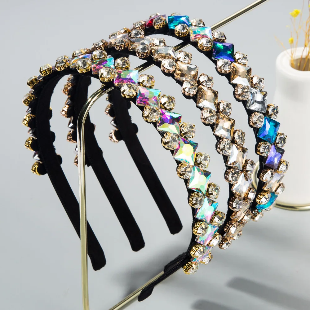 2020 New Fashion Ladies Metal Belt Headbands for Woman Luxury Super Shiny Geometric Colorful Crystal Elegant Wedding Headbands
2020 New Fashion Ladies Metal Belt Headbands for Woman Luxury Super Shiny Geometric Colorful Crystal Elegant Wedding Headbands