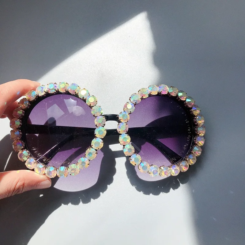 wholesale custom logo private label fashion round luxury shades bling diamond sun glasses crystal women sunglasses trendy 2019, Custom colors
wholesale custom logo private label fashion round luxury shades bling diamond sun glasses crystal women sunglasses trendy 2019, Custom colors