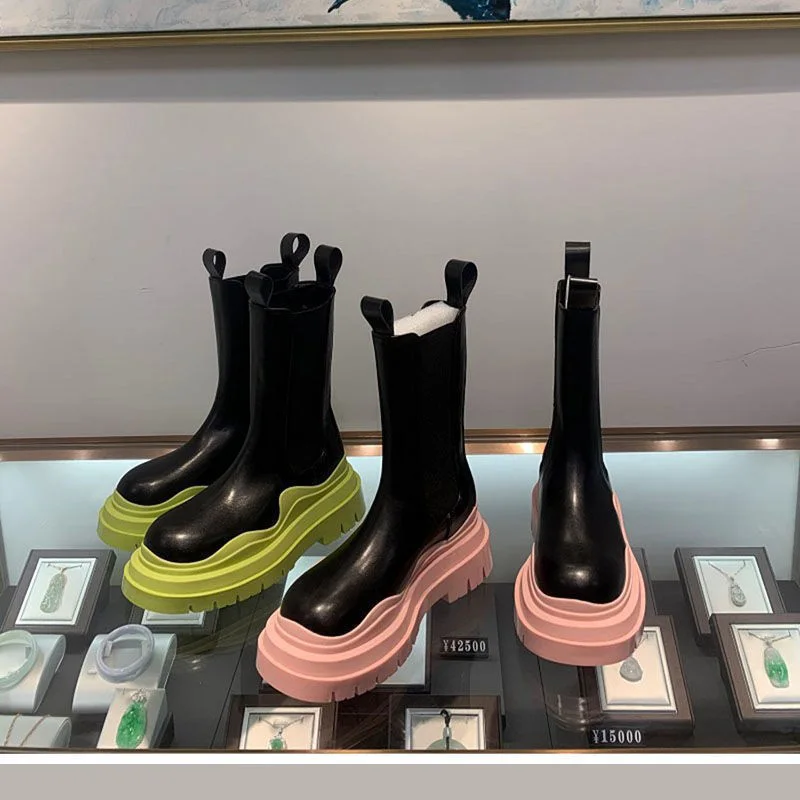 XZ356 Ladies Best Price Pu Leather Upper High Quality Chelsea Platform Boots, As picture or custom
XZ356 Ladies Best Price Pu Leather Upper High Quality Chelsea Platform Boots, As picture or custom