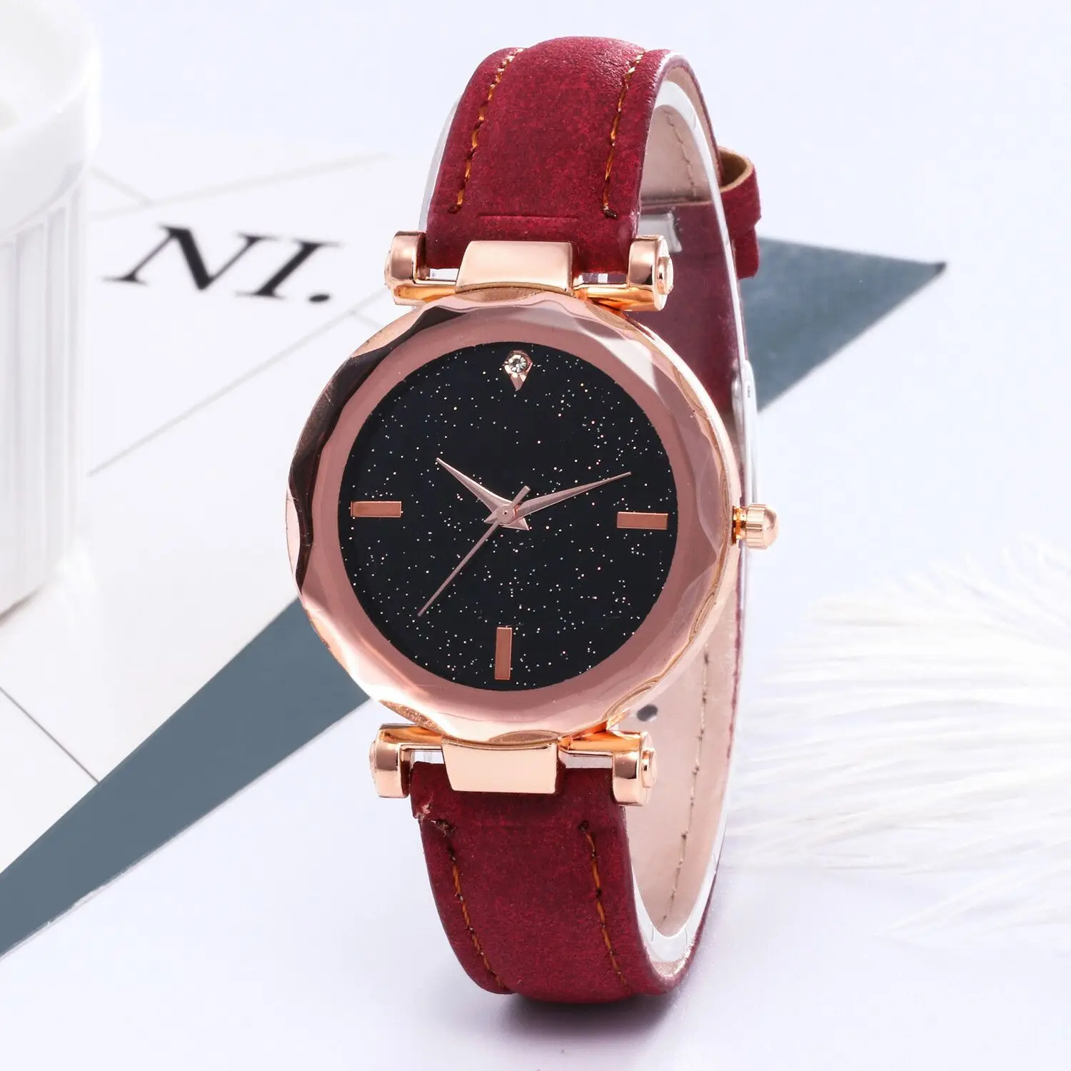 Fashion Luxury Minimal Quartz Woman Watch Shiny Diamond Dial Decorative Ladies Watch
Fashion Luxury Minimal Quartz Woman Watch Shiny Diamond Dial Decorative Ladies Watch