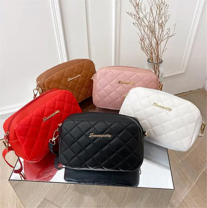 Stylish shoulder bag diamond lattice multi-functional mobile phone change storage shopping sling bag
Stylish shoulder bag diamond lattice multi-functional mobile phone change storage shopping sling bag