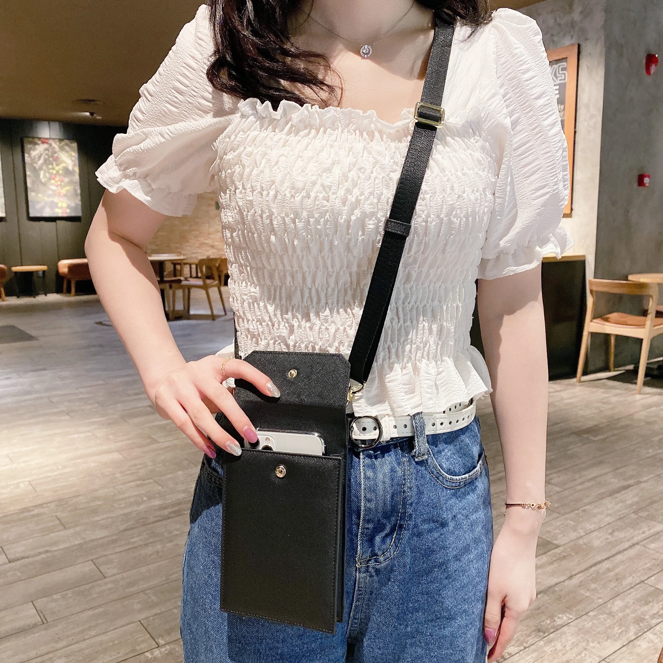 PD2021 Luxury Brand Leather Women Crossbody Card Wallet Purse mobile phone bags & cases FOR iphone 12 pro max CASE, Pink white black
PD2021 Luxury Brand Leather Women Crossbody Card Wallet Purse mobile phone bags & cases FOR iphone 12 pro max CASE, Pink white black