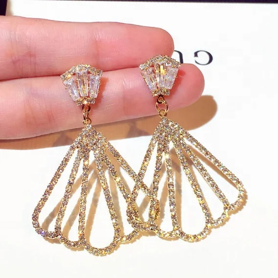 New Fashion Korean Dangle Earrings Exaggerated Rhinestone Drop Earrings For Women Earrings Gold Color And Silver Color, Picture shows
New Fashion Korean Dangle Earrings Exaggerated Rhinestone Drop Earrings For Women Earrings Gold Color And Silver Color, Picture shows