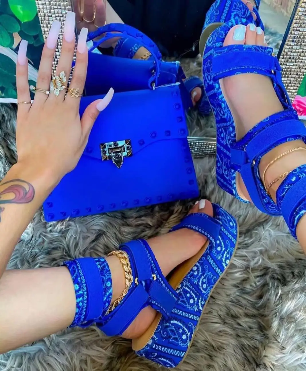 Wholesale stylish women's strap sandals shoes rainbow summer slipper casual beach sandal, Picture
Wholesale stylish women's strap sandals shoes rainbow summer slipper casual beach sandal, Picture